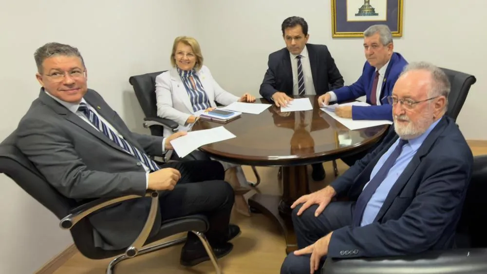 Marcio Pacheco avança com projeto que reconhece Curitiba como Capital Pró-Vida