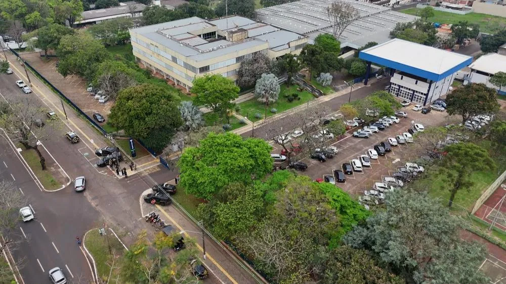 Manifestação questionou medidas adotadas na fiscalização de mercadorias na fronteira com o Paraguai.