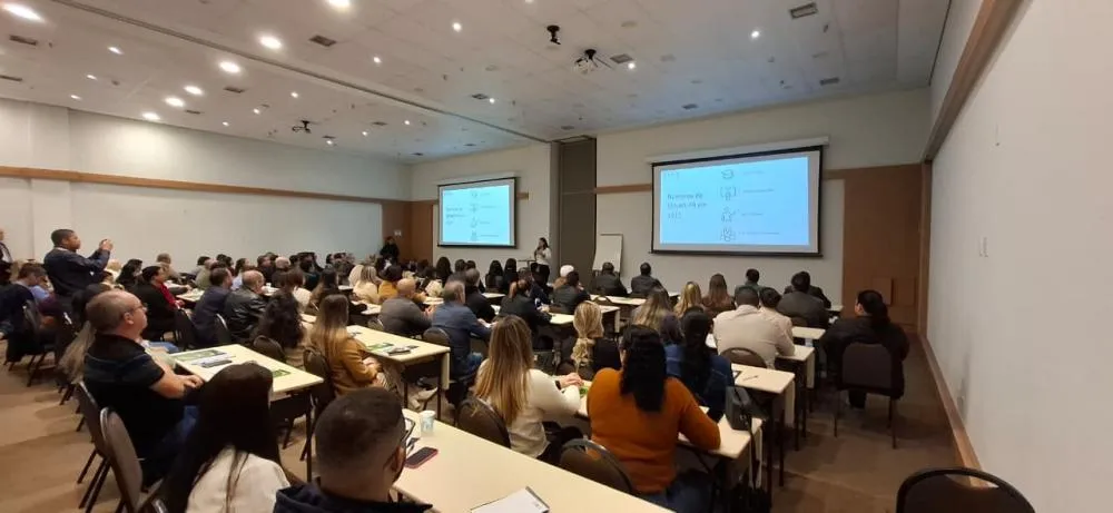 Seminário Cidadania Rural reuniu produtores e profissionais para discutir os impactos da Reforma Tributária no setor agropecuário.