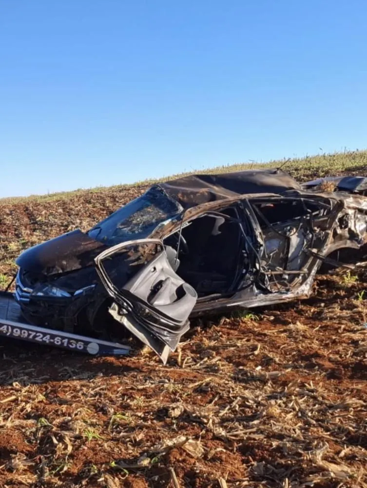 Quatro ocupantes do Honda City foram encaminhados pelo Samu após o acidente na rodovia.