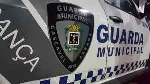 Equipes fizeram buscas pelo suspeito, que teria deixado o local antes da chegada da Guarda Municipal.