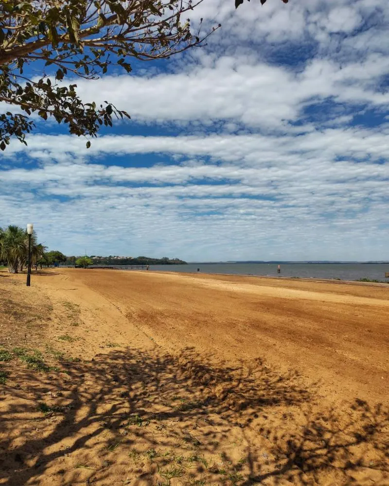 Prefeitura realiza intervenções para preparar Porto Mendes para o aumento de visitantes na primavera.