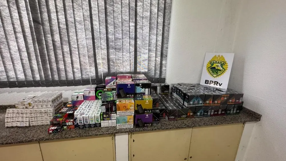 ROTAM apreende medicamentos e mais de mil cigarros eletrônicos na BR-277