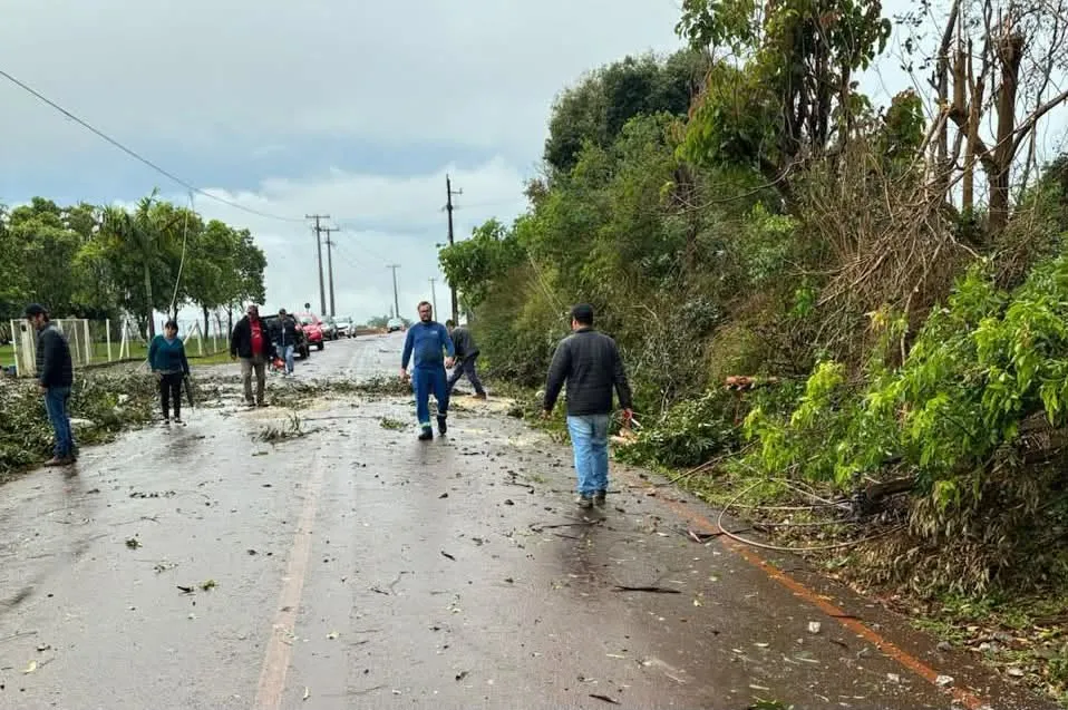 Marechal Cândido Rondon foi uma das cidades atingidas pelo temporal registrado durante a madrugada.