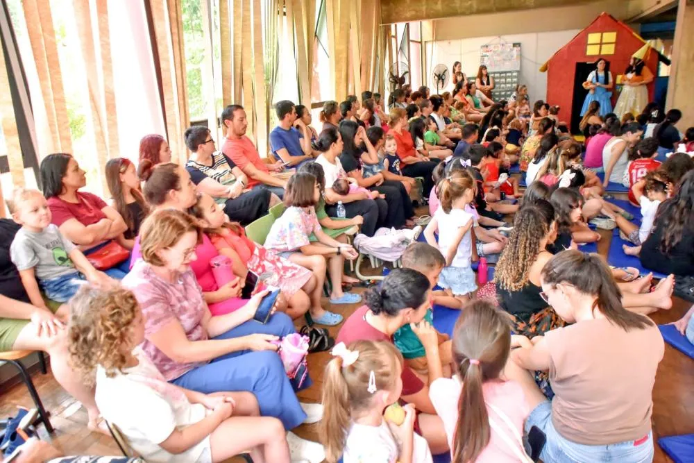 Programação da Semana da Alfabetização inclui teatro e contação de histórias em escolas e Cmeis.