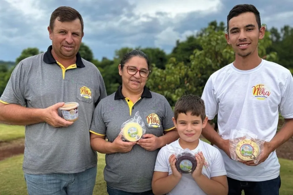 Queijaria Tia Nena, de Cantagalo, conquistou três medalhas Super Ouro no Prêmio Queijos do Paraná.