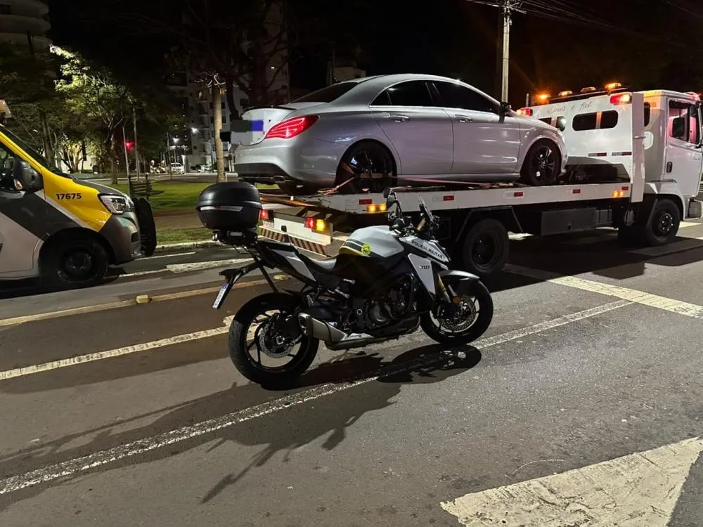 Operação Lei Seca fiscalizou motoristas em dois pontos de Cascavel na noite de sexta-feira (25).