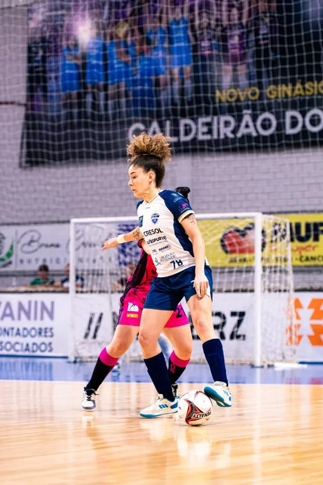 Stein Cascavel venceu o Patinhas por 2 a 0 e garantiu vaga direta na semifinal da Série Ouro.