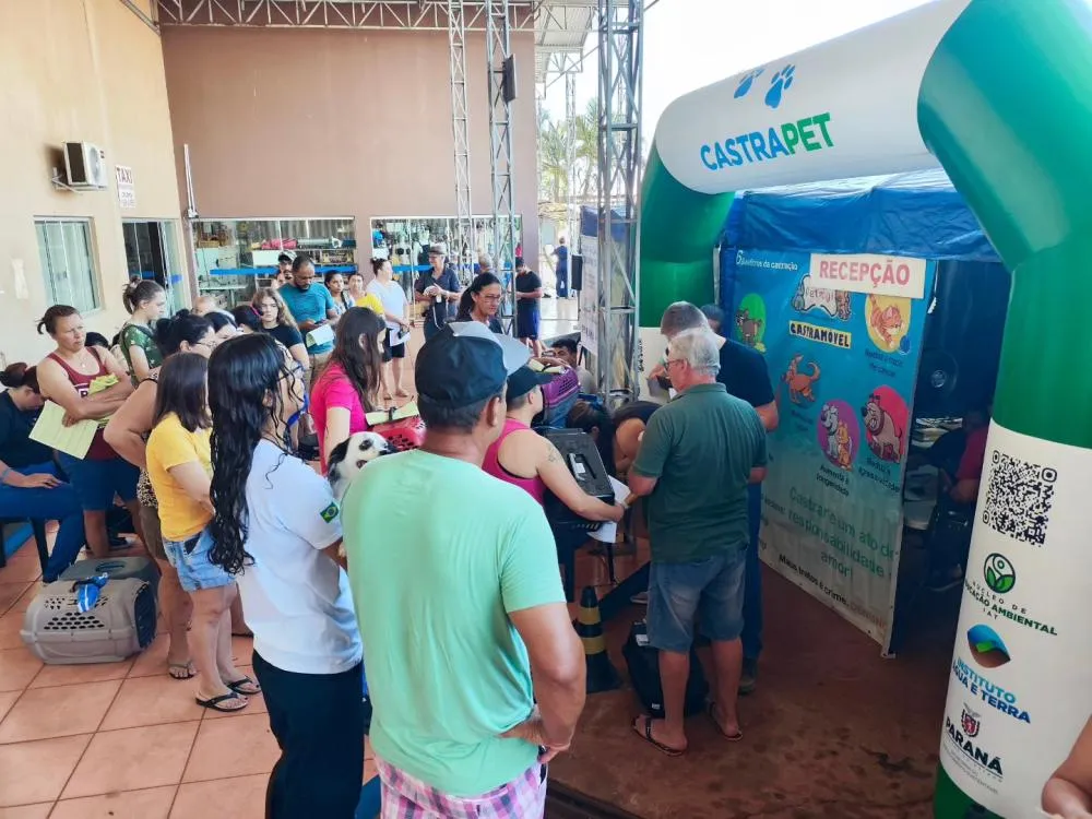 CastraMóvel realiza mais de 100 atendimentos neste sábado em Nova Santa Rosa