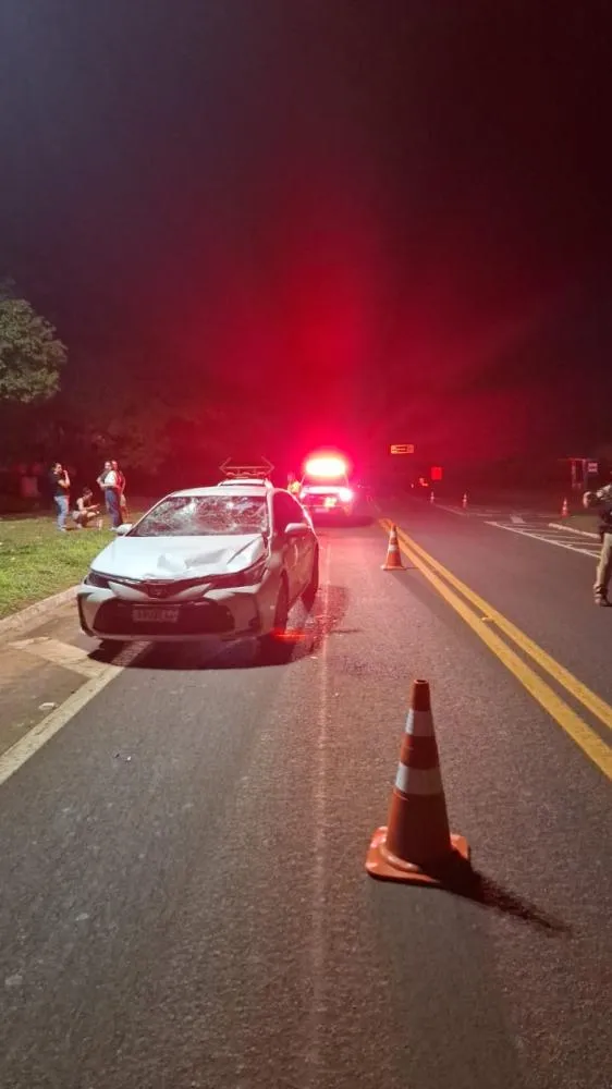 Ocupantes da motocicleta foram encaminhados ao Hospital Nossa Senhora de Umuarama.