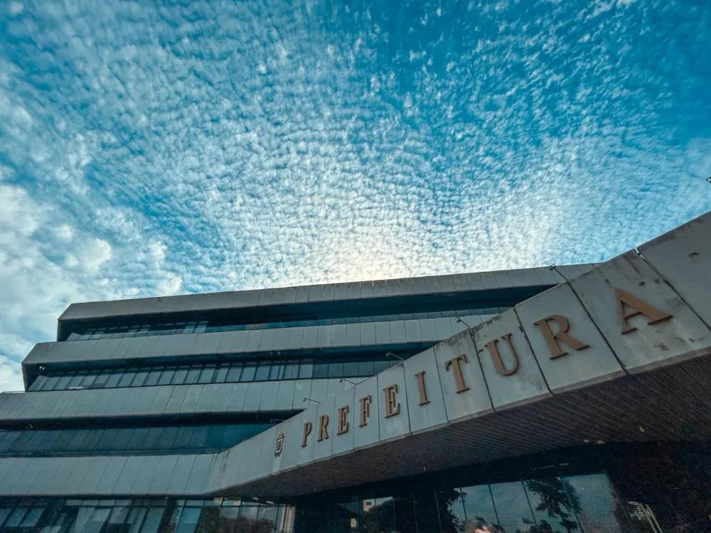  Seleção contempla professores temporários e monitor de biblioteca para escolas e Cmeis. 