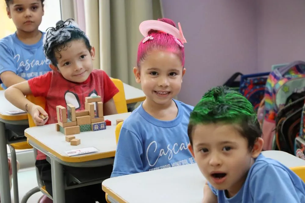 Dia do Cabelo Maluco está entre as atividades preparadas pelas escolas municipais de Cascavel.