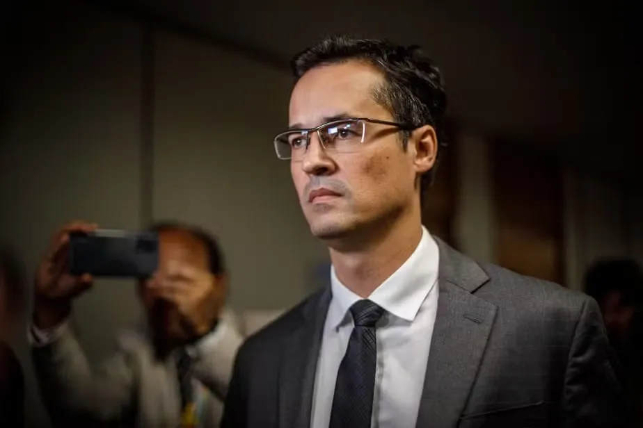 Deltan Dallagnol recebeu 2.904.594 votos e foi eleito para uma das vagas do Paraná no Senado.
