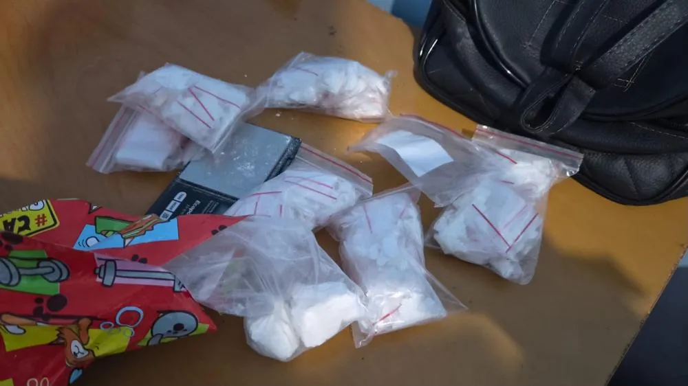 Polícia Civil apreendeu maconha, cocaína, crack e haxixe durante a Operação Linha do Tráfico, em Cascavel.