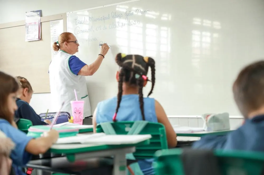 Cascavel recebe sugestões para plano de educação até o dia 20 de outubro