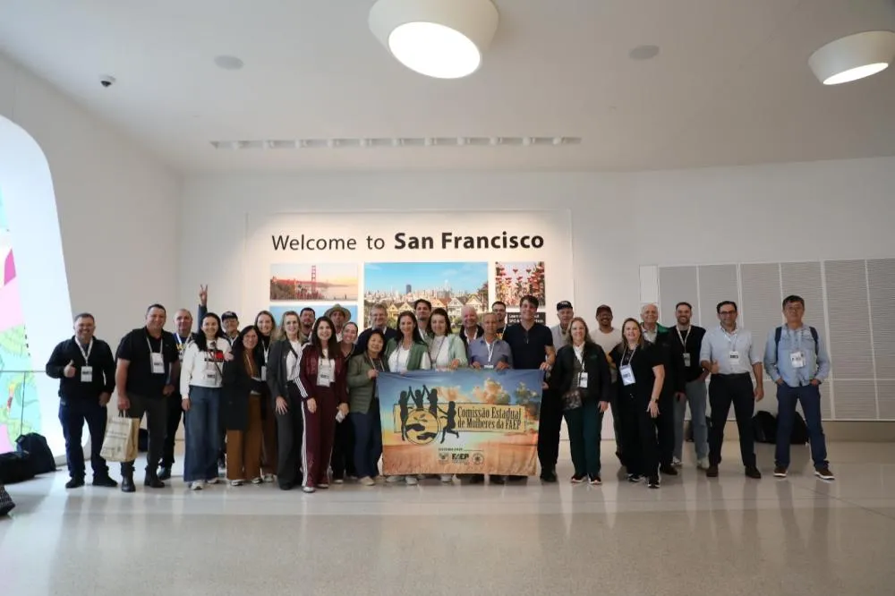 Produtores paranaenses visitam empresas, universidades e fazendas para conhecer tecnologias aplicadas ao agronegócio.