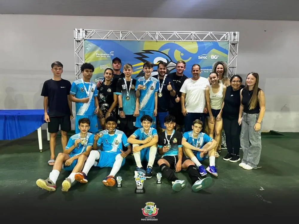 Pato Bragado venceu Santa Rosa e Entre Rios do Oeste e garantiu vaga na fase final, em Curitiba.