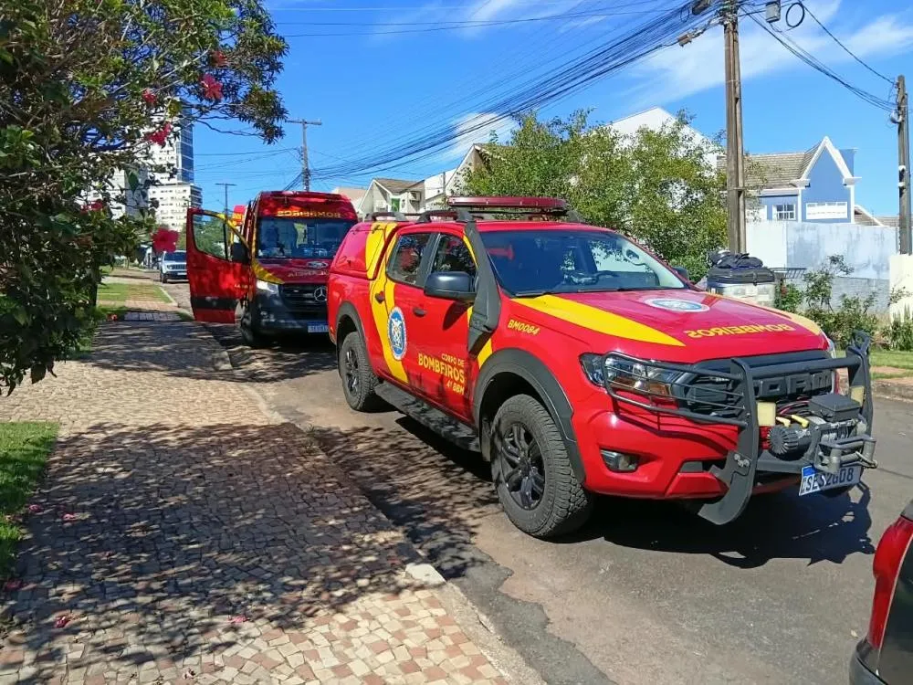 Vítima sofreu traumatismo cranioencefálico grave após queda de aproximadamente quatro metros.