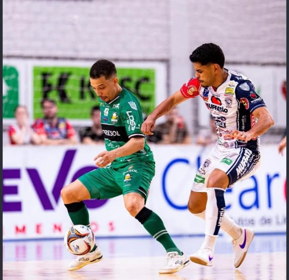 Serpente Tricolor busca um resultado positivo em casa para avançar à semifinal do Campeonato Paranaense.