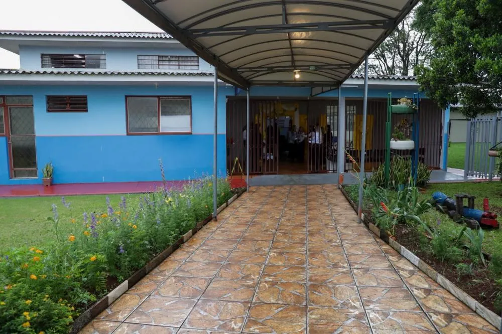 Nova unidade oferece atendimento educacional individualizado para crianças com autismo que necessitam de maior suporte.