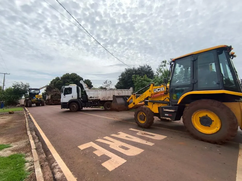 Moradores de Bela Vista devem deixar os galhos e entulhos para coleta até domingo (25).
