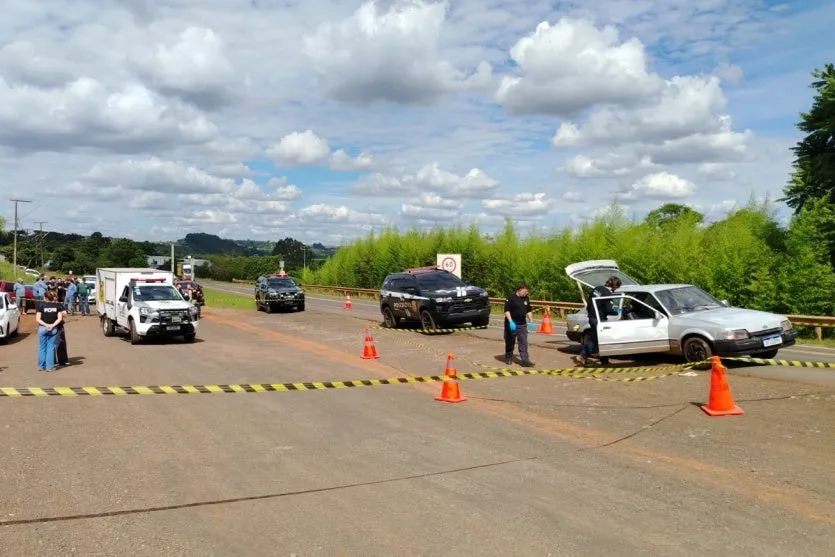 Perícia identificou vestígios de sangue e fragmentos do corpo em uma residência investigada no caso.