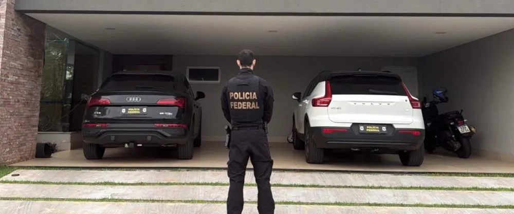 Operação apura contrabando, lavagem de dinheiro e possível participação de policiais militares.