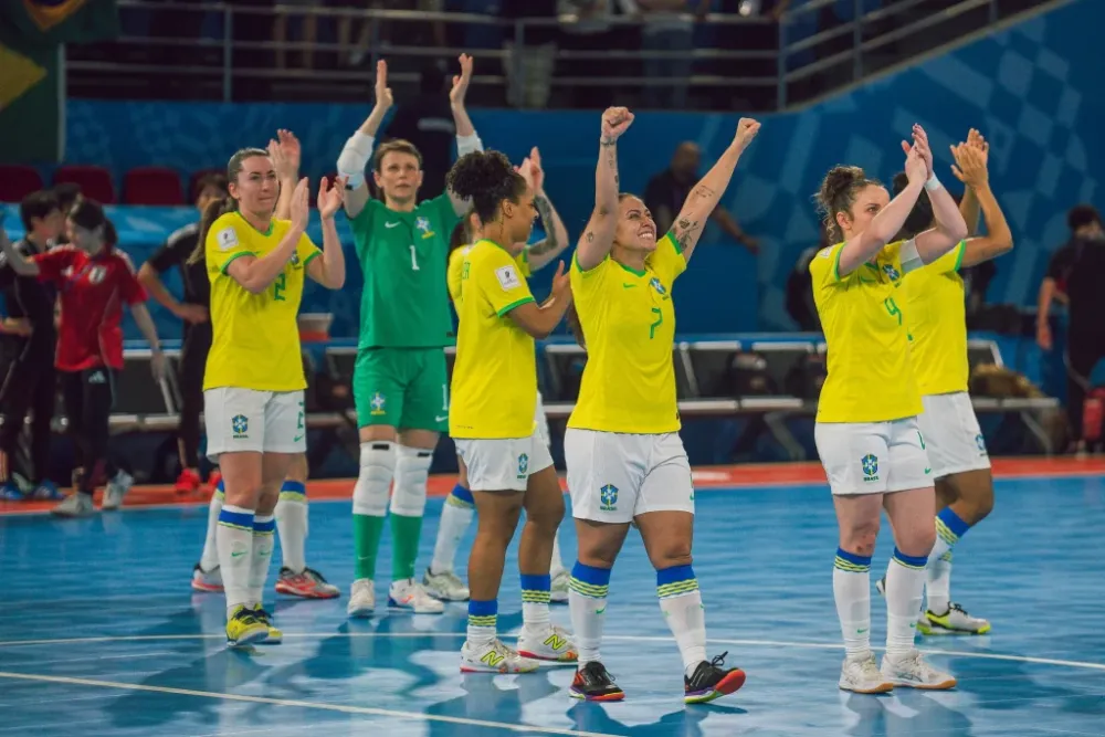 Com 3 do Stein, Brasil enfrenta Espanha na semifinal da Copa do Mundo Feminina de Futsal
