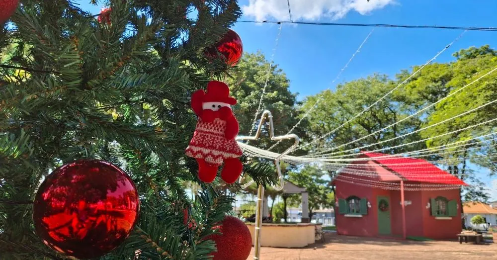 Decoração do “Natal Luz e Encanto” transforma Marechal Cândido Rondon para as festividades de fim de ano