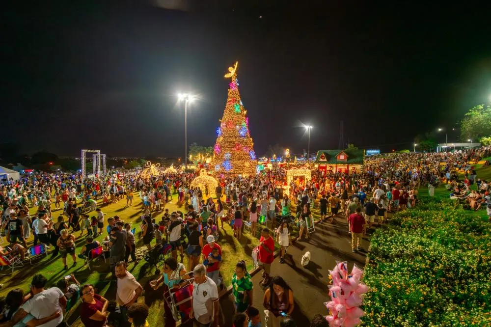Abertura do Natal da Família – Itaipu Mais que Energia leva 28 mil pessoas ao Gramadão