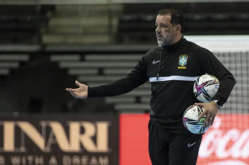 Seleção Brasileira de futsal faz dois amistosos contra a Holanda na região