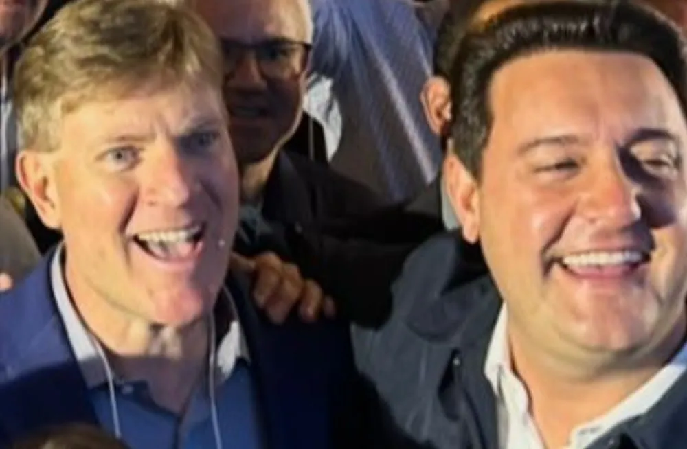 LEGENDA Nelsinho Padovani e Ratinho Massa CRÉDITO Assessoria