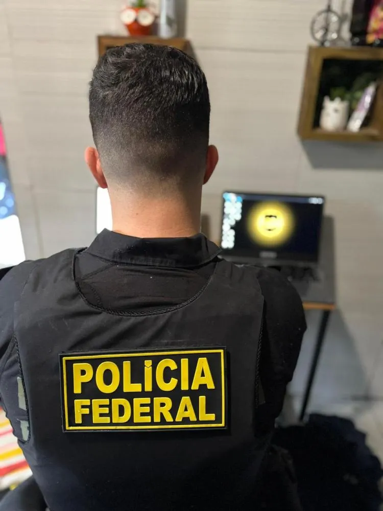 PF deflagra Operação Guardiões do Amanhã e prende homem em flagrante por crimes sexuais em Guaíra