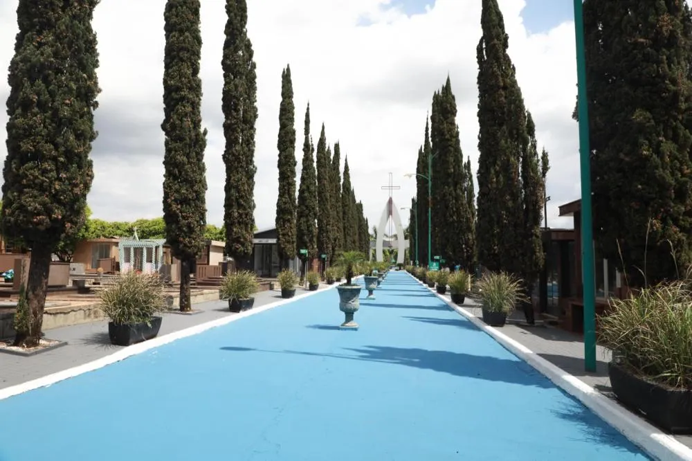 Dia de Finados será dedicado a homenagens e orações nos cemitérios de Cascavel