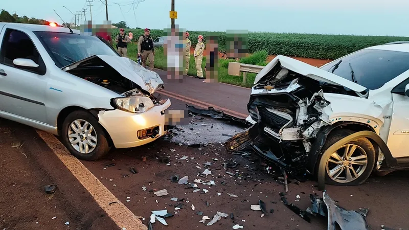 Siena e Tracker batem de frente na PR-491