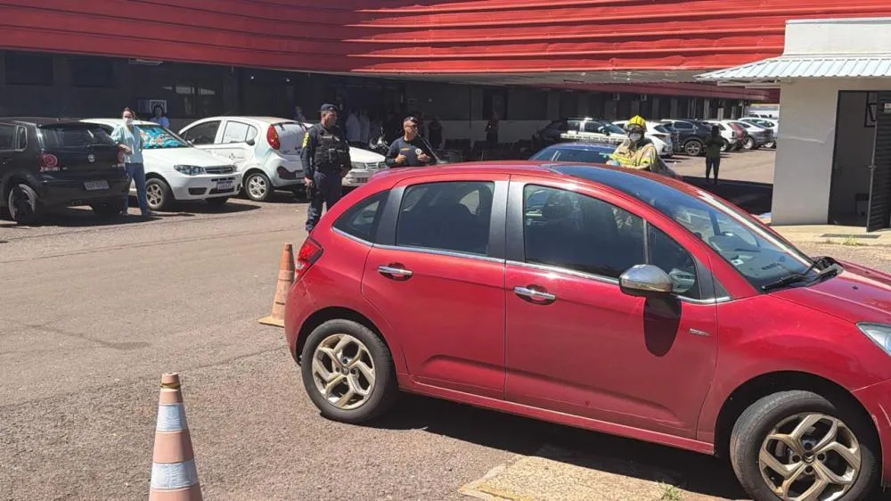 Corpo encontrado em carro é identificado em Cascavel
