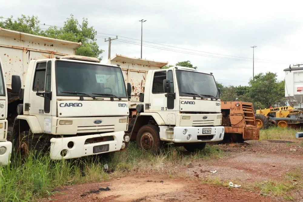 Prefeitura abre visitação a 158 lotes de bens inservíveis que serão leiloados