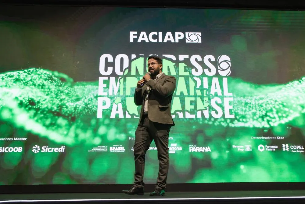 Sicredi marcou presença no maior congresso empresarial do Paraná