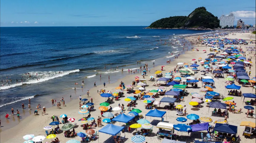 Leis aprovadas na Assembleia garantem proteção e segurança aos veranistas no Paraná