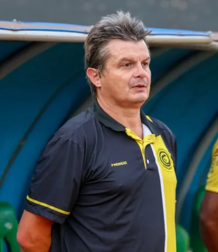 FC Cascavel anuncia saída do auxiliar técnico Zé Luiz