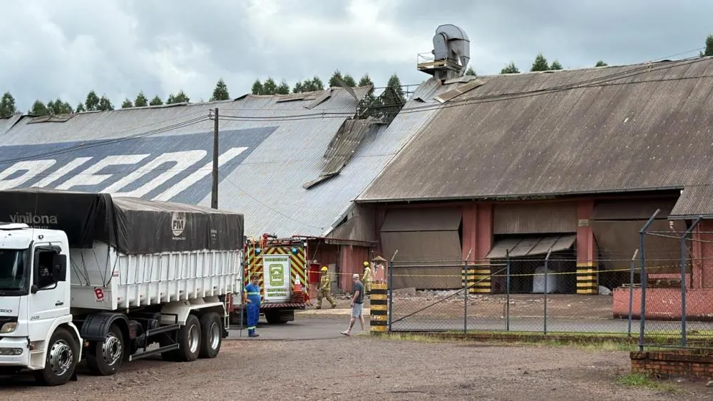 Acúmulo de poeira pode ter causado explosão em armazém no XIV de Novembro