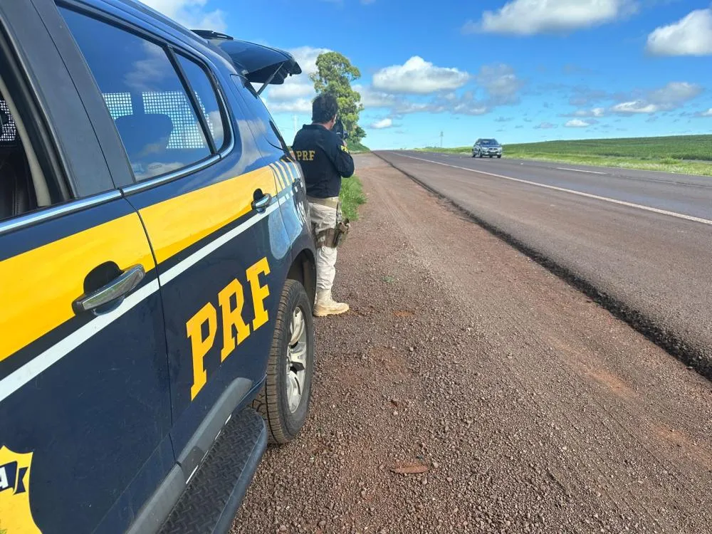 Veículo é flagrado pela PRF a 177 km/h na BR-163