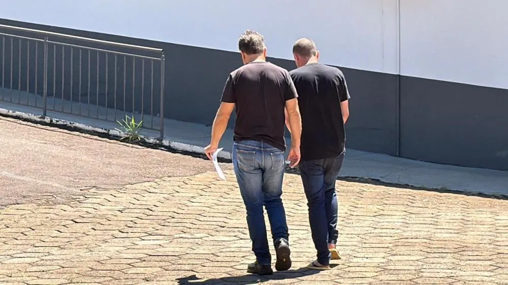 Polícia Civil prende evadido de canteiro de obras após furto de caminhão em Cascavel