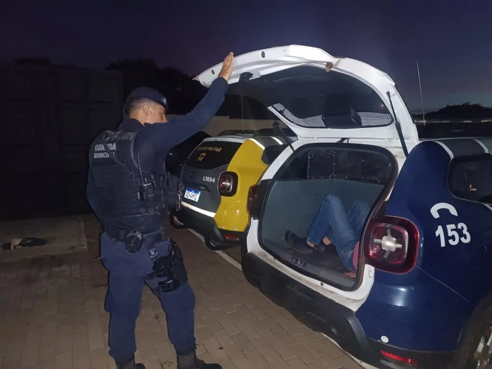 Homem é preso por violência doméstica após agredir companheira e bebê em São João do Oeste