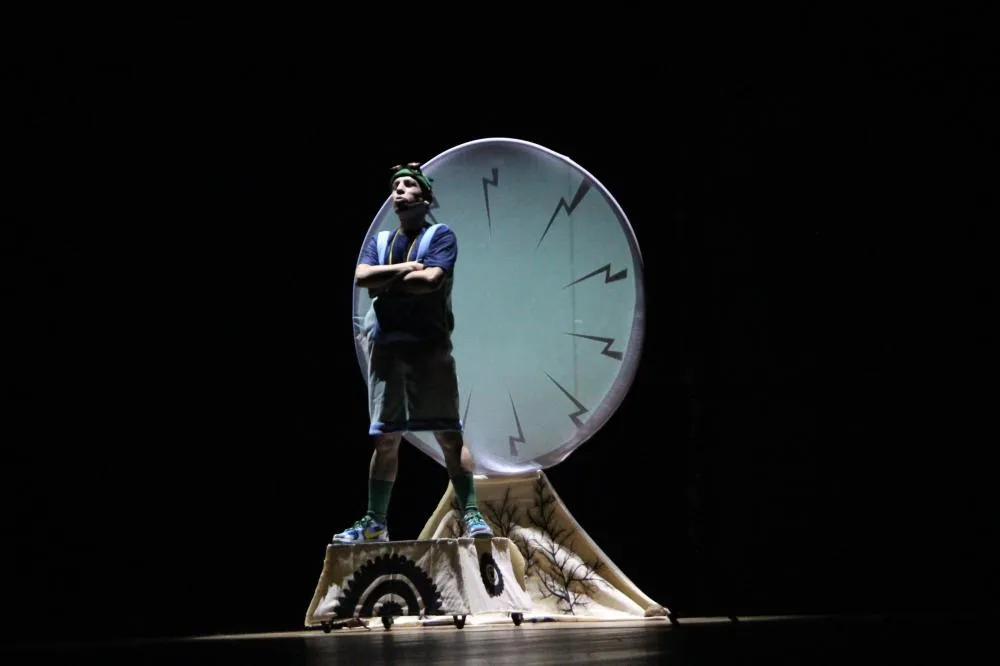 Espetáculo “Em Busca do Tesouro Verde” neste domingo (18)