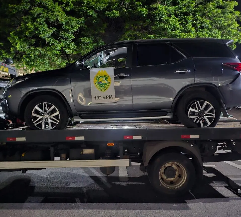 Caminhonete furtada em Cascavel é recuperada pela PM na BR-467, em Toledo