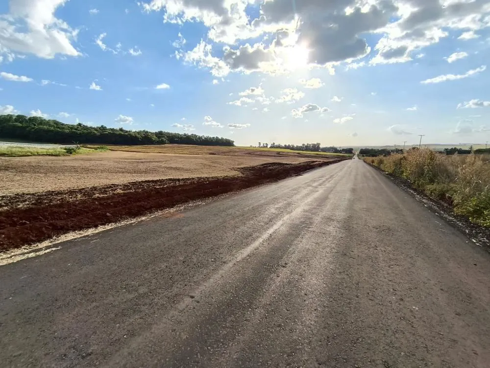 Prefeitura de Marechal Cândido Rondon entrega recape asfáltico na Linha Palmital