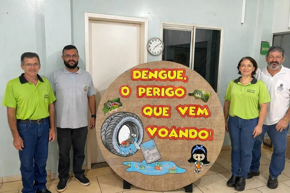 Saúde de Pato Bragado instala painéis educativos para reforçar prevenção contra a dengue