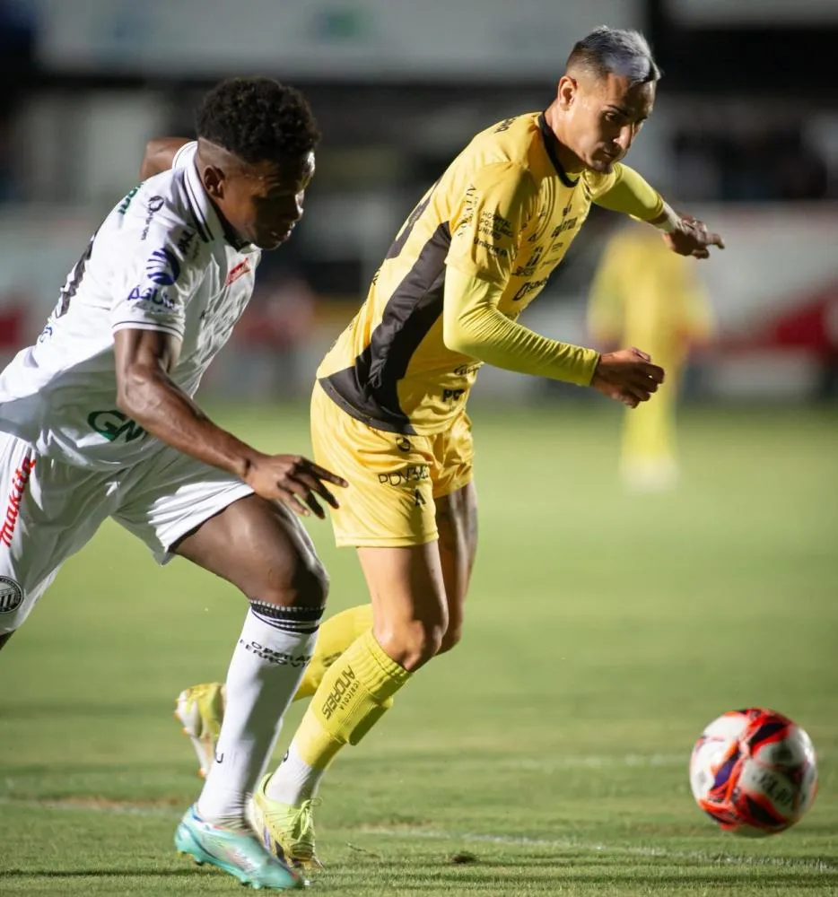 Cascavel precisa vencer e secar na última rodada