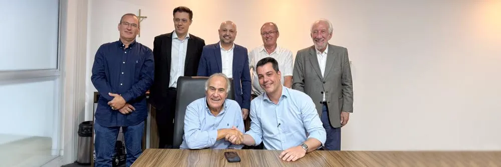 Meneguette assume comando do G7 com foco no desenvolvimento econômico